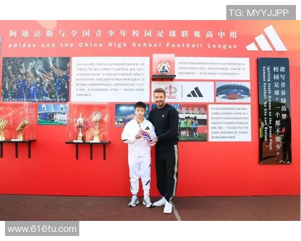足球场上的兄弟情谊与梦想共舞的传奇故事 足球场上的兄弟情谊与梦想共舞的传奇故事