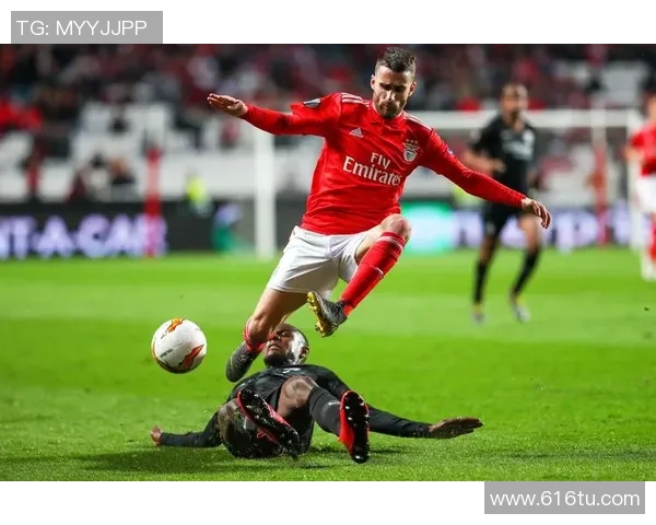 广州足球队状态火热领跑最新足球状态TOP10榜单分析 广州足球队状态火热领跑最新足球状态TOP10榜单分析