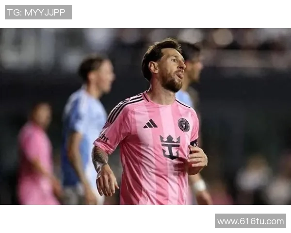 年纪最大的足球明星如何在赛场上继续闪耀光芒与传奇故事 年纪最大的足球明星如何在赛场上继续闪耀光芒与传奇故事