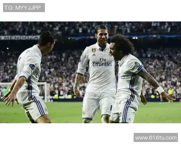 如何在拖鞋上创作足球明星的艺术作品与技巧分享