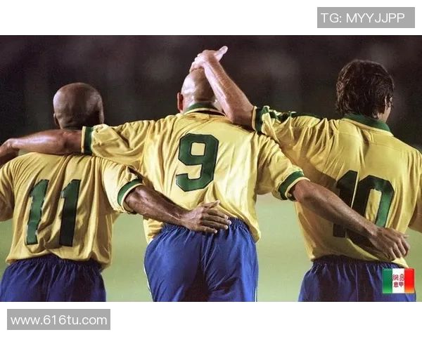 足球明星高清图片全集展现他们的风采与激情瞬间尽在此处